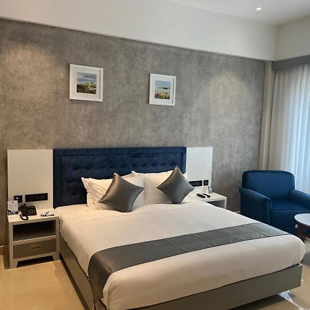 The Gold Hotel Palakkad Luaran gambar