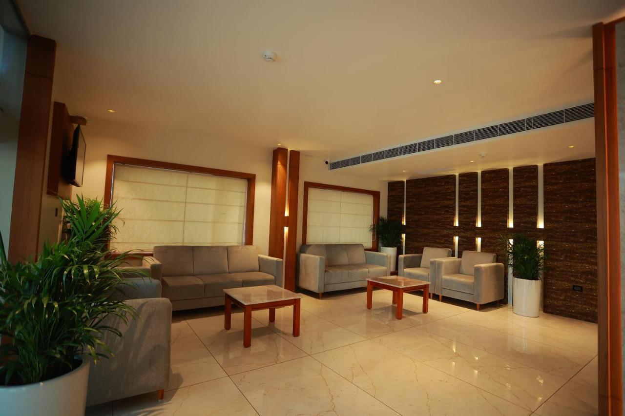 The Gold Hotel Palakkad Luaran gambar