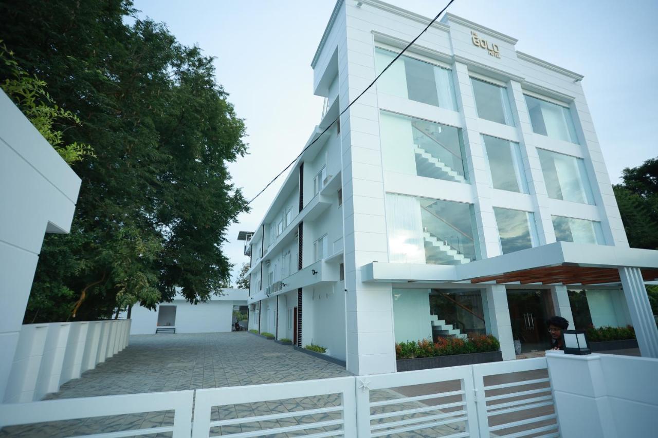The Gold Hotel Palakkad Luaran gambar