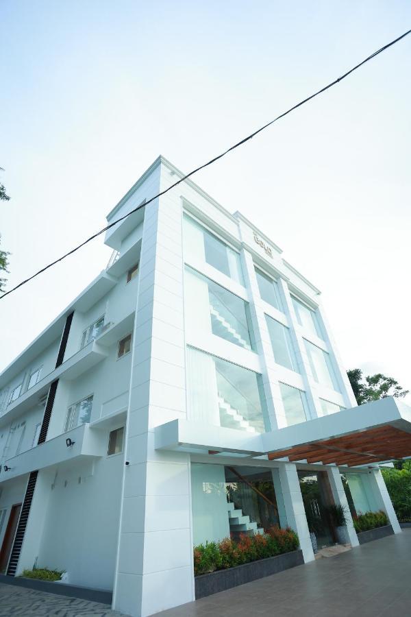 The Gold Hotel Palakkad Luaran gambar