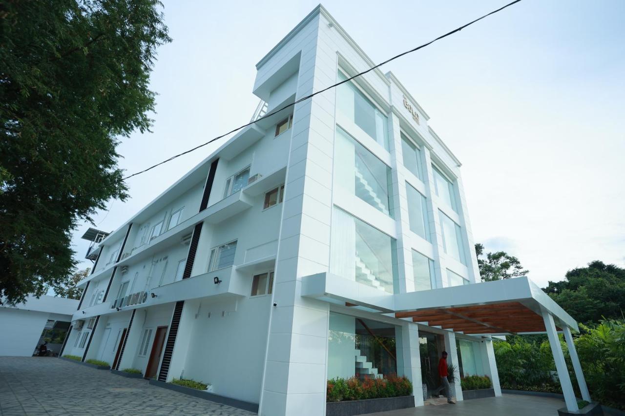 The Gold Hotel Palakkad Luaran gambar