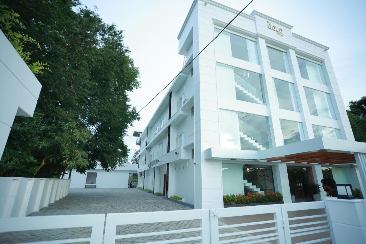 The Gold Hotel Palakkad Luaran gambar