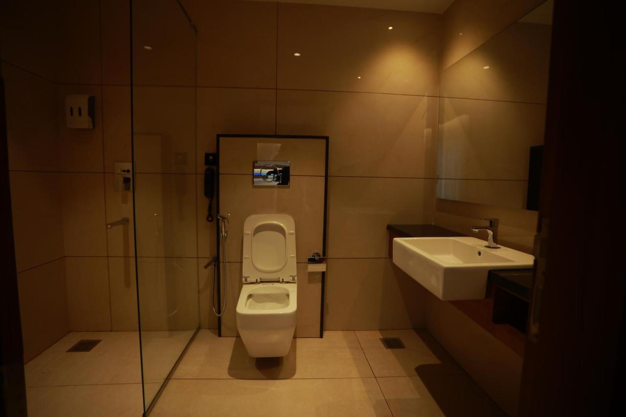 The Gold Hotel Palakkad Luaran gambar