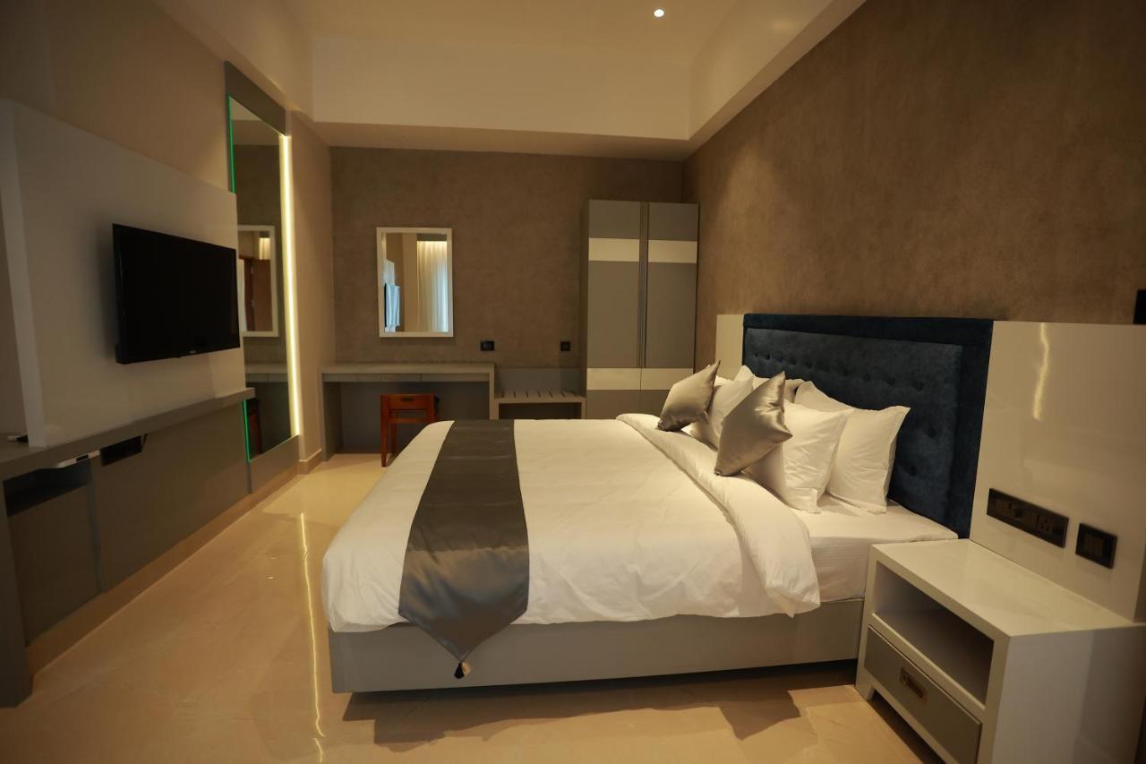 The Gold Hotel Palakkad Luaran gambar